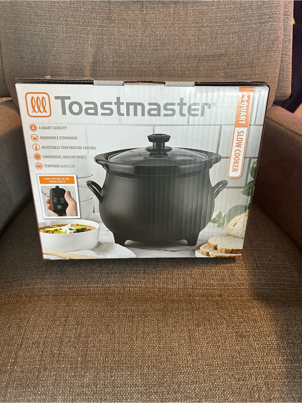 Toastmaster 4-Quart Black Slow Cooker with Removable Stoneware